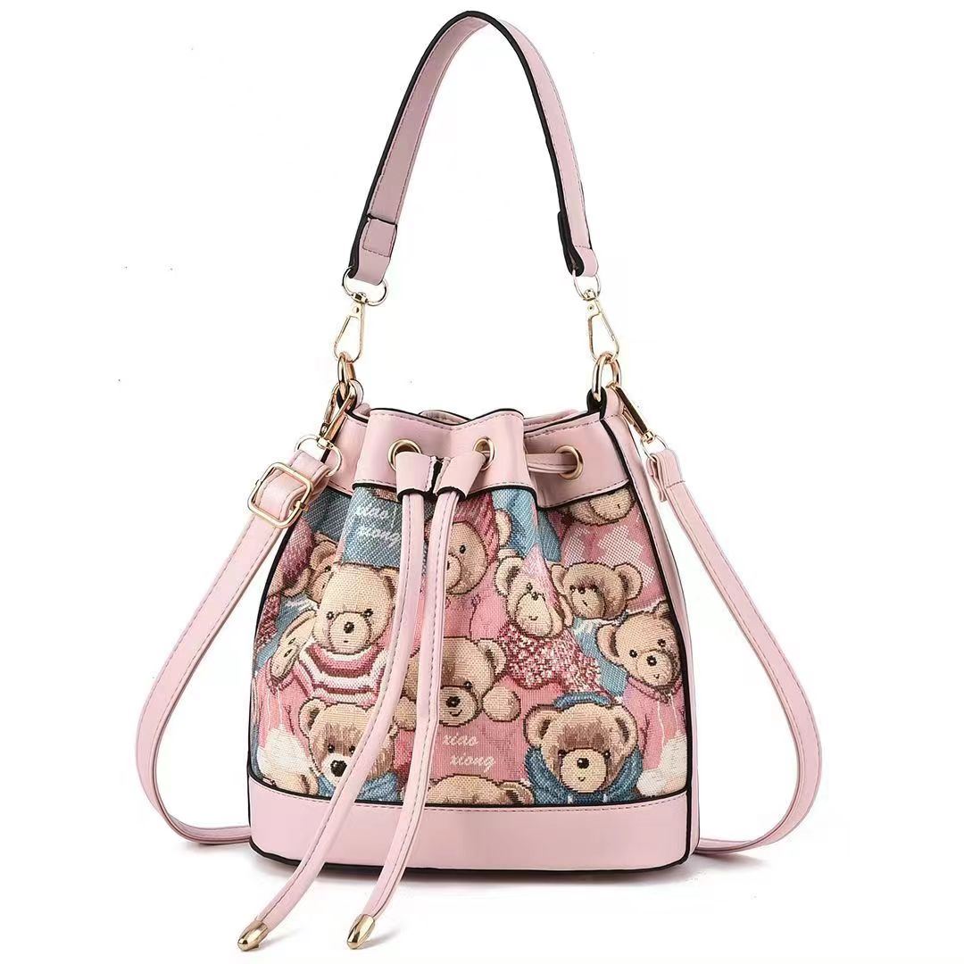 JT5981A IDR.168.000 MATERIAL PU SIZE L25XH21XW12 WEIGHT 450GR COLOR PINKBEAR