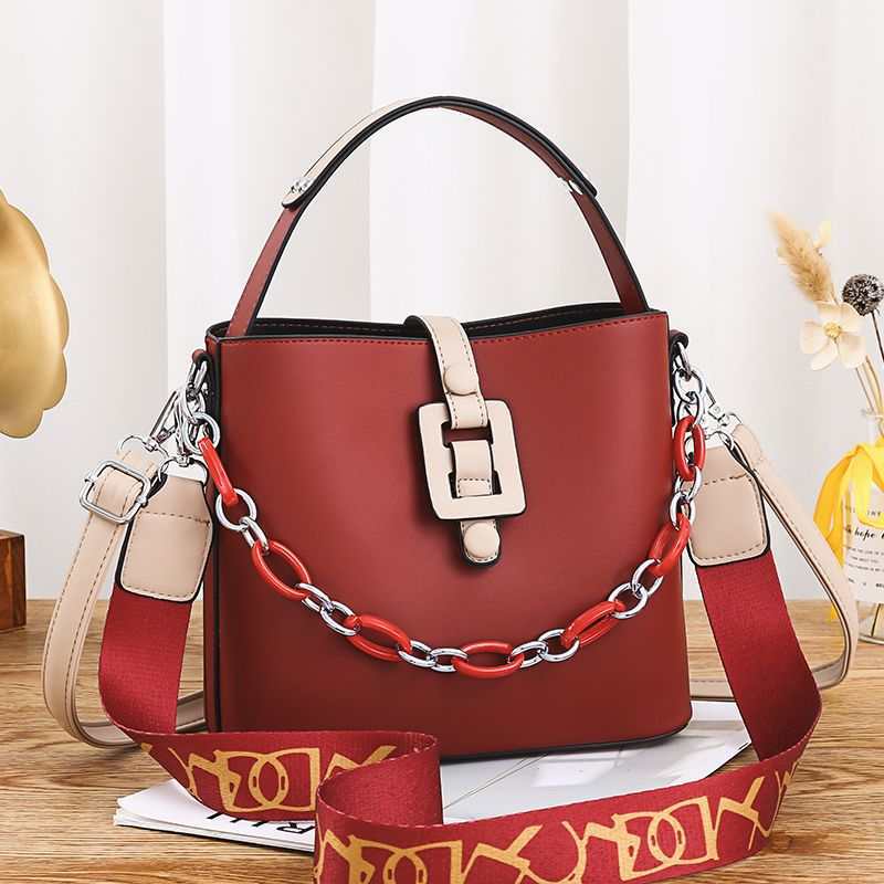 JT6001 IDR.179.000 MATERIAL PU SIZE L23XH20XW11.5CM WEIGHT 600GR COLOR RED