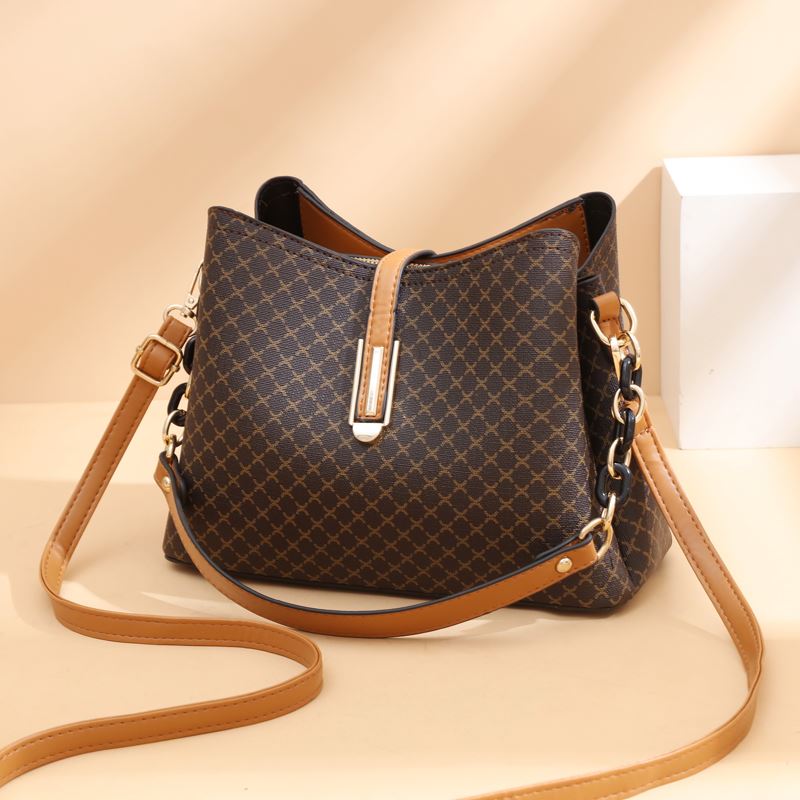 JT6019 IDR.174.000 MATERIAL PU SIZE L26XH19XW12CM WEIGHT 550GR COLOR BROWN