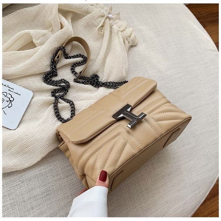 JT61508 IDR.177.000 MATERIAL PU SIZE L23XH15XW11CM WEIGHT 500GR COLOR KHAKI