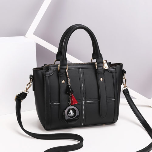 JT616 IDR.169.000 MATERIAL PU SIZE WEIGHT COLOR BLACK