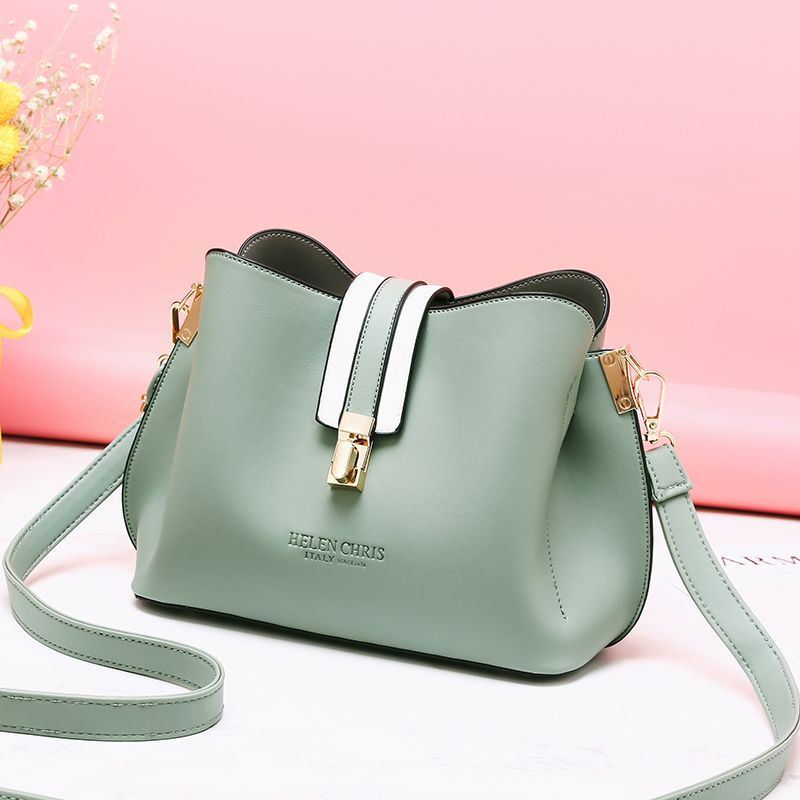 JT62346 IDR.154.000 MATERIAL PU SIZE L22XH17XW12CM WEIGHT 500GR COLOR GREEN