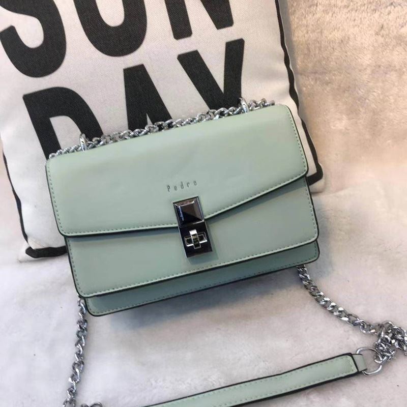 JT62632 IDR.190.000 MATERIAL PU SIZE L22XH15XW9CM WEIGHT 700GR COLOR GREEN