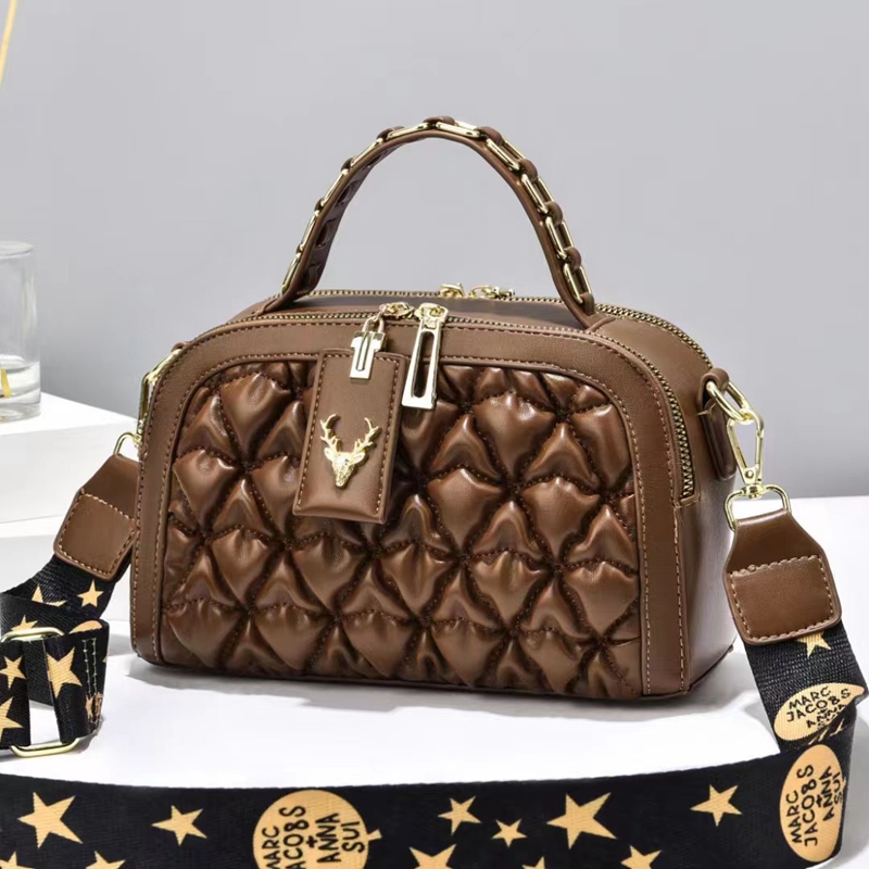 JT6628 IDR.185.000 MATERIAL PU SIZE L23XH15XW9CM WEIGHT 700GR COLOR BROWN