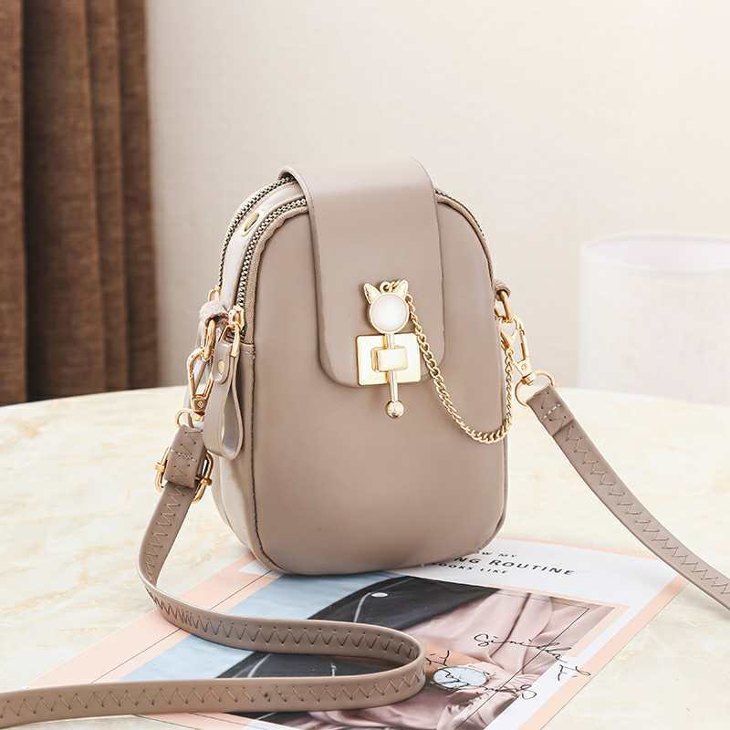 JT68621 IDR.155.000 MATERIAL PU SIZE L13XH19XW6CM WEIGHT 300GR COLOR KHAKI