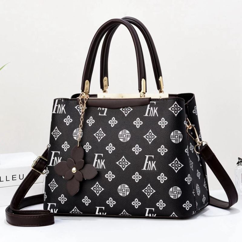 JT68935 IDR.186.000 MATERIAL PU SIZE L26XH18XW11CM WEIGHT 650GR COLOR BLACK