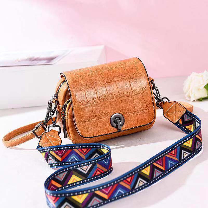 JT731 IDR.157.000 MATERIAL PU SIZE L17XH14XW8CM WEIGHT 500GR COLOR BROWN