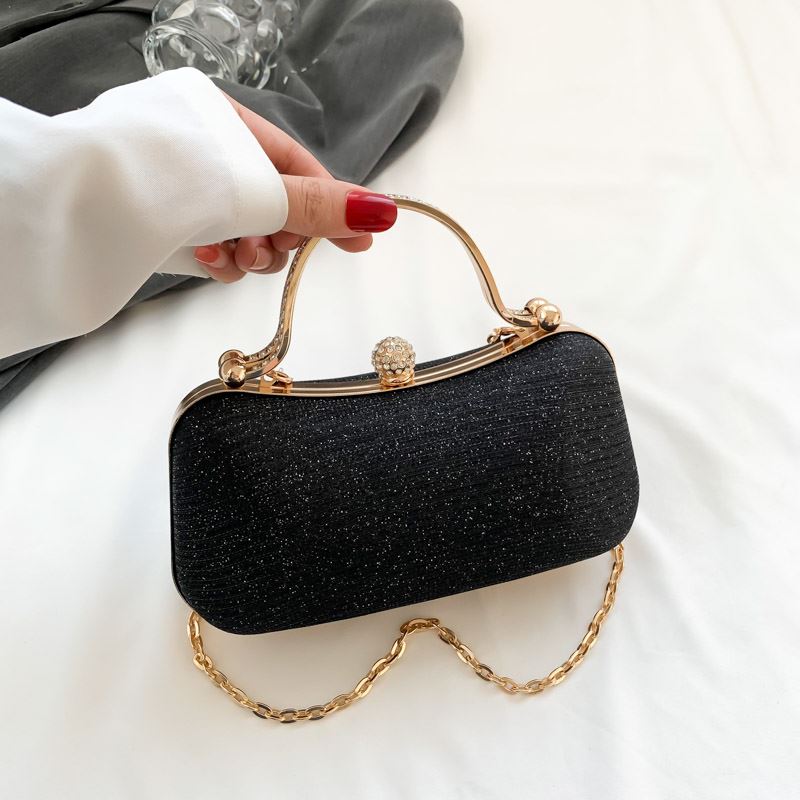 JT8024 IDR.180.000 MATERIAL HARDCASE SIZE L22XH11XW7CM WEIGHT 350GR COLOR BLACK