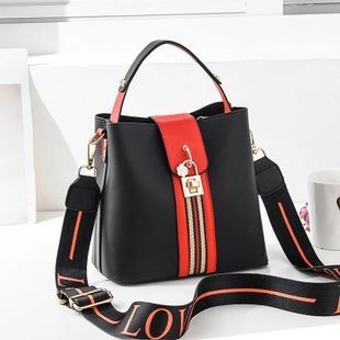 JT81895 IDR.172.000 MATERIAL PU SIZE L21XH19XW12CM WEIGHT 600GR COLOR BLACK
