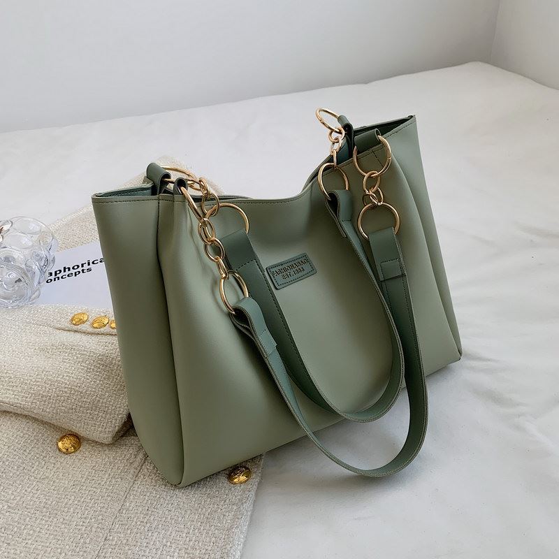 JT8218 IDR.145.000 MATERIAL PU SIZE L30XH24XW11CM WEIGHT 550GR COLOR GREEN