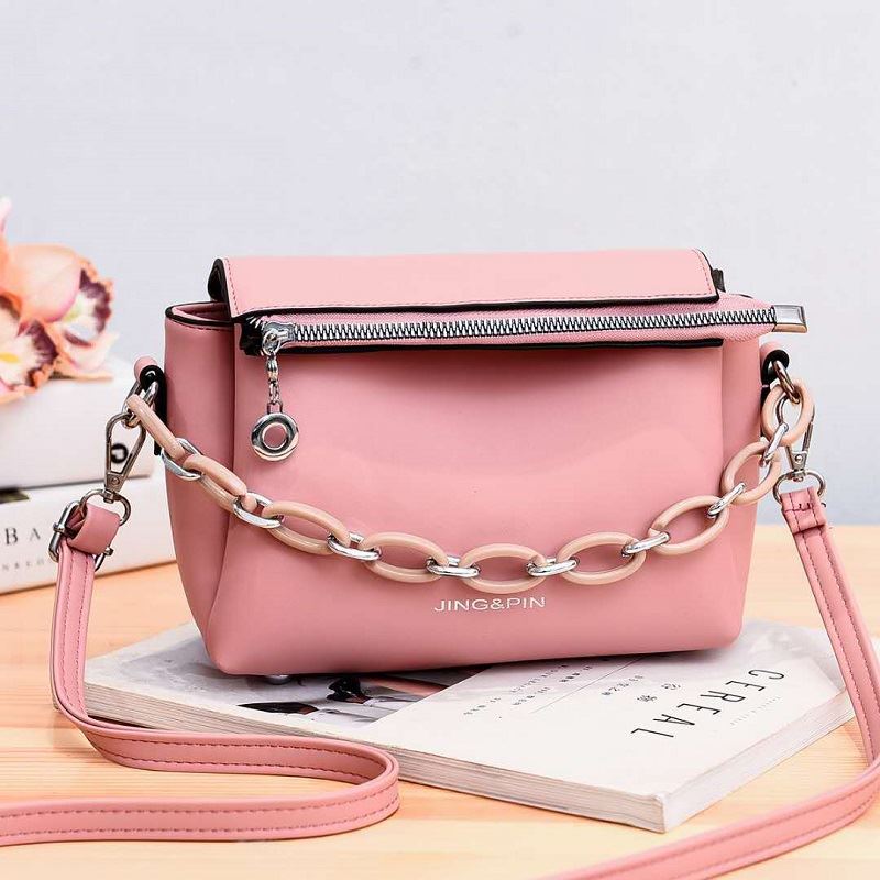 JT830 IDR.175.000 MATERIAL PU SIZE L21XH16XW10CM WEIGHT 550GR COLOR PINK