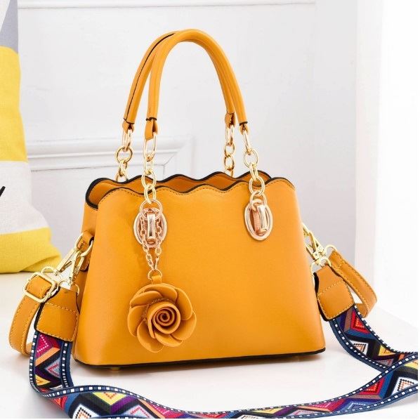 JT886 IDR.185.000 MATERIAL PU SIZE L25XH17XW11CM WEIGHT 850GR COLOR YELLOW