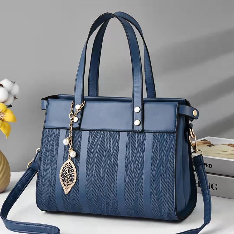 JT89891 IDR.185.000 MATERIAL PU SIZE L28XH21XW13CM WEIGHT 800GR COLOR BLUE