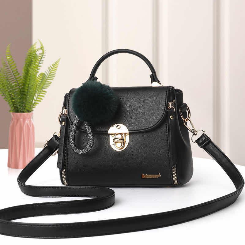 JT92015 IDR.174.000 MATERIAL PU SIZE L21.5XH17XW10CM WEIGHT 650GR COLOR BLACK