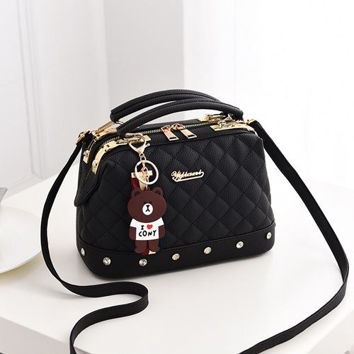 JT98723 IDR.170.000 MATERIAL PU SIZE L24.5XH17XW13CM WEIGHT 650GR COLOR BLACK