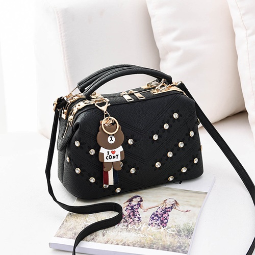 JT98726 IDR.180.000 MATERIAL PU SIZE L24.5XH15XW13CM WEIGHT 650GR COLOR BLACK