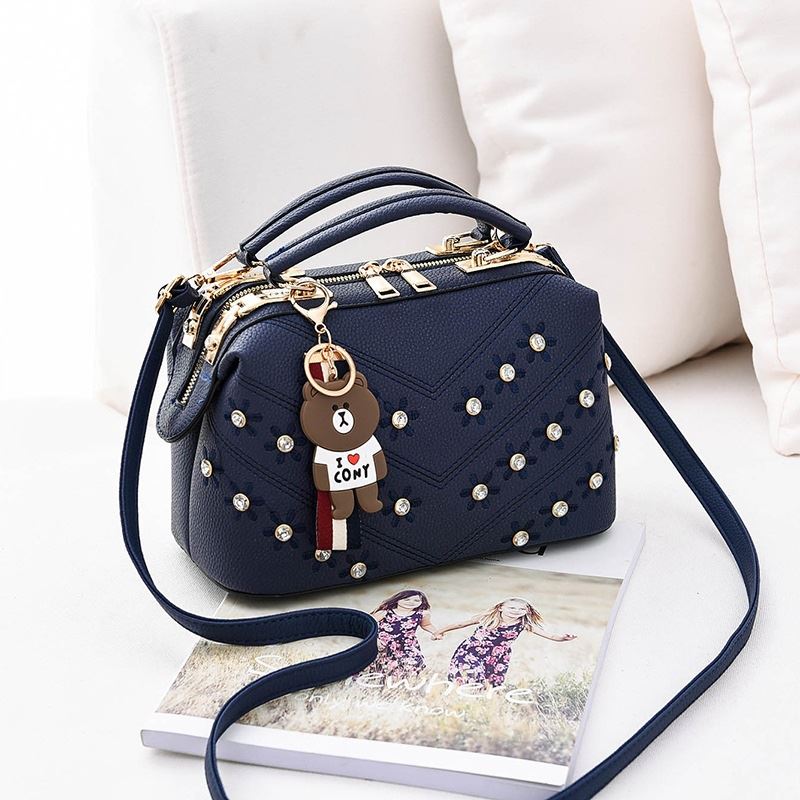 JT98726 IDR.180.000 MATERIAL PU SIZE L24.5XH15XW13CM WEIGHT 650GR COLOR BLUE