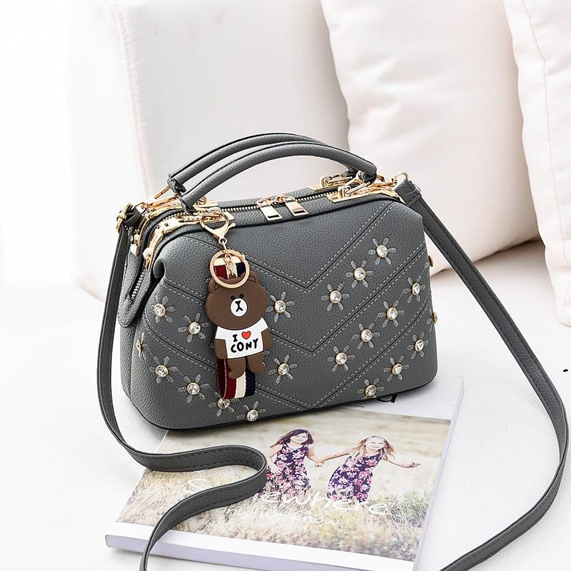JT98726 IDR.180.000 MATERIAL PU SIZE L24.5XH15XW13CM WEIGHT 650GR COLOR GRAY