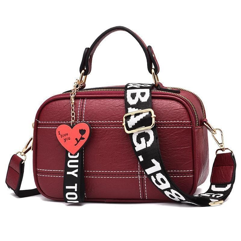 JT991650 IDR.155.000 MATERIAL PU SIZE L24XH17XW11CM WEIGHT 450GR COLOR RED