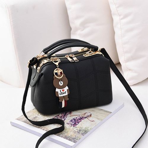 JT99870 IDR.180.000 MATERIAL PU SIZE L24.5XH15XW13CM WEIGHT 700GR COLOR BLACK