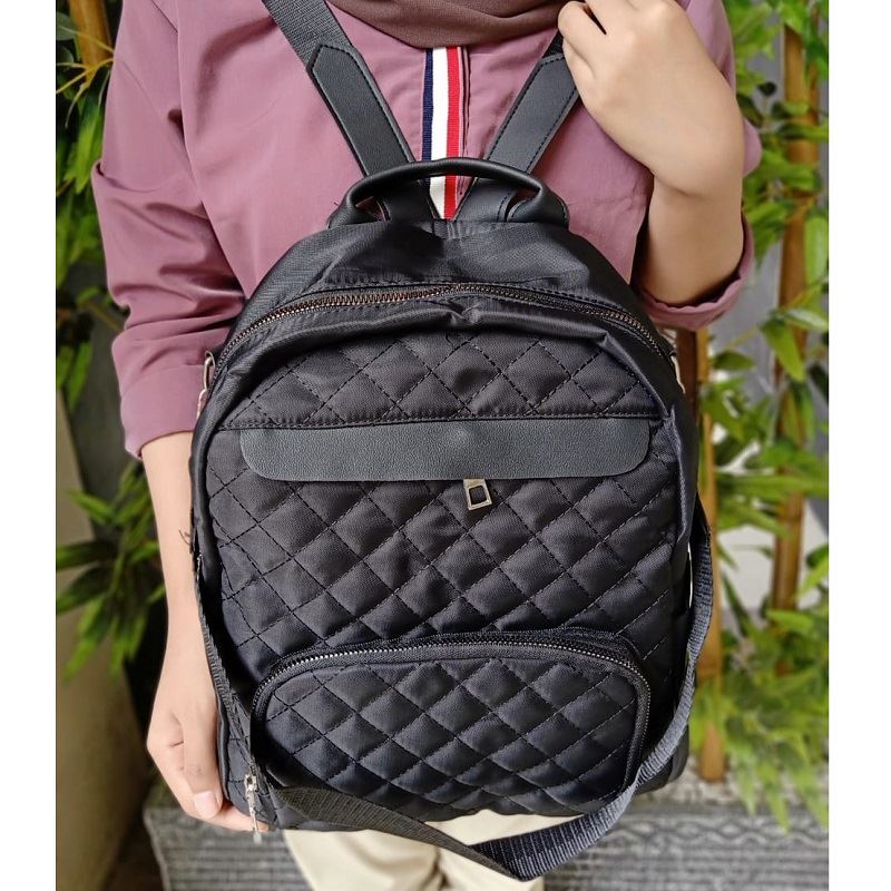 JTF01069B IDR.35.000 MATERIAL OXFORD SIZE L28XH30XW11CM WEIGHT 450GR COLOR BLACK