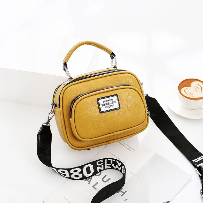 JTF0400 IDR.35.000 MATERIAL PU SIZE L21XH16XW10CM WEIGHT 550GR COLOR YELLOW