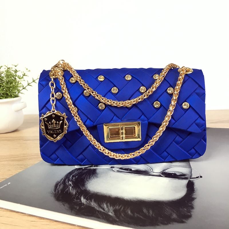JTF11110 IDR.52.000 MATERIAL JELLY SIZE L22XH12XW7CM WEIGHT 650GR COLOR BLUE