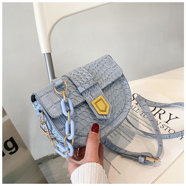 JTF1135 IDR.52.000 MATERIAL PU SIZE L18XH13XW6CM WEIGHT 300GR COLOR BLUE