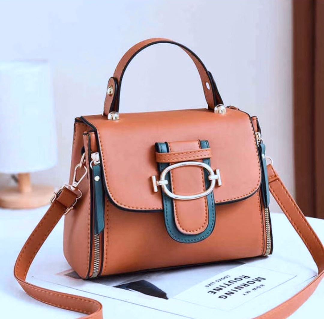 JTF12023 IDR.75.000 MATERIAL PU SIZE L22XH17XW12CM WEIGHT 550GR COLOR BROWN