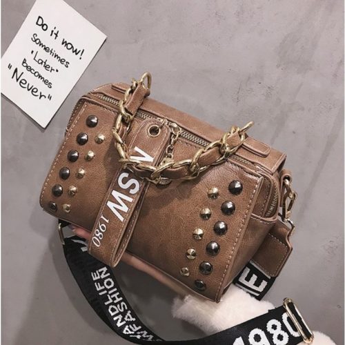 JTF16435 IDR.79.000 MATERIAL PU SIZE L22XH15XW10CM WEIGHT 550GR COLOR BROWN
