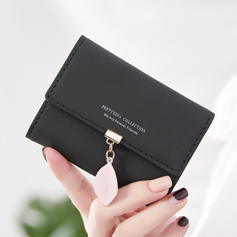 JTF168 IDR.65.000 MATERIAL PU SIZE L10.3XH7.6XW2CM WEIGHT 200GR COLOR BLACK