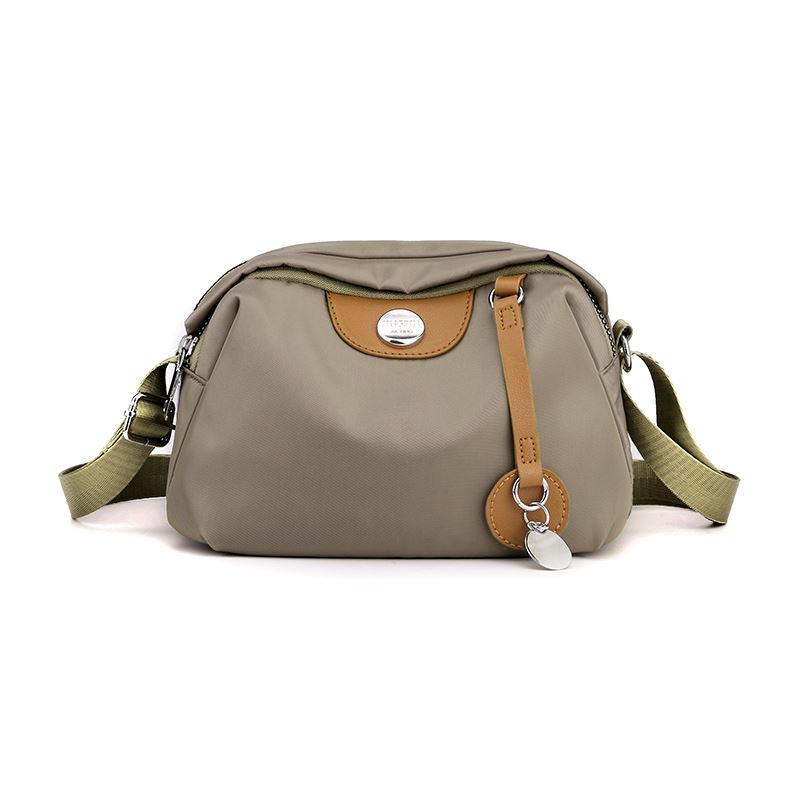 JTF2247 IDR.49.000 MATERIAL NYLON SIZE L22XH14XW11CM WEIGHT 250GR COLOR KHAKI