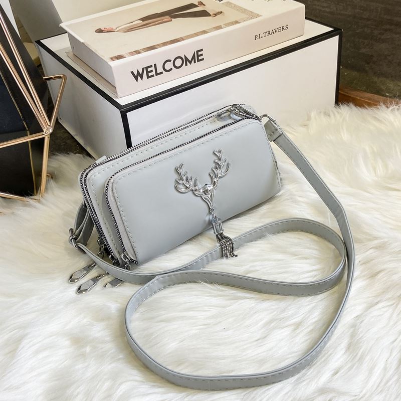 JTF28765 IDR.75.000 MATERIAL PU SIZE L20XH10XW6CM WEIGHT 450GR COLOR GRAY