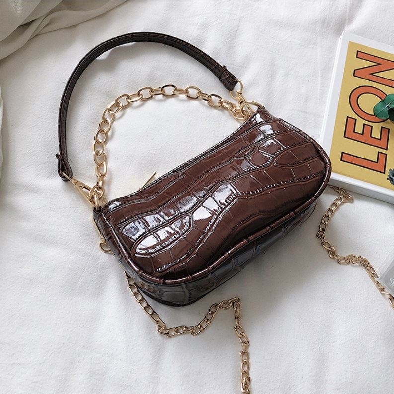 JTF3026 IDR.46.000 MATERIAL PU SIZE L19XH10XW5CM WEIGHT 400GR COLOR COFFEE