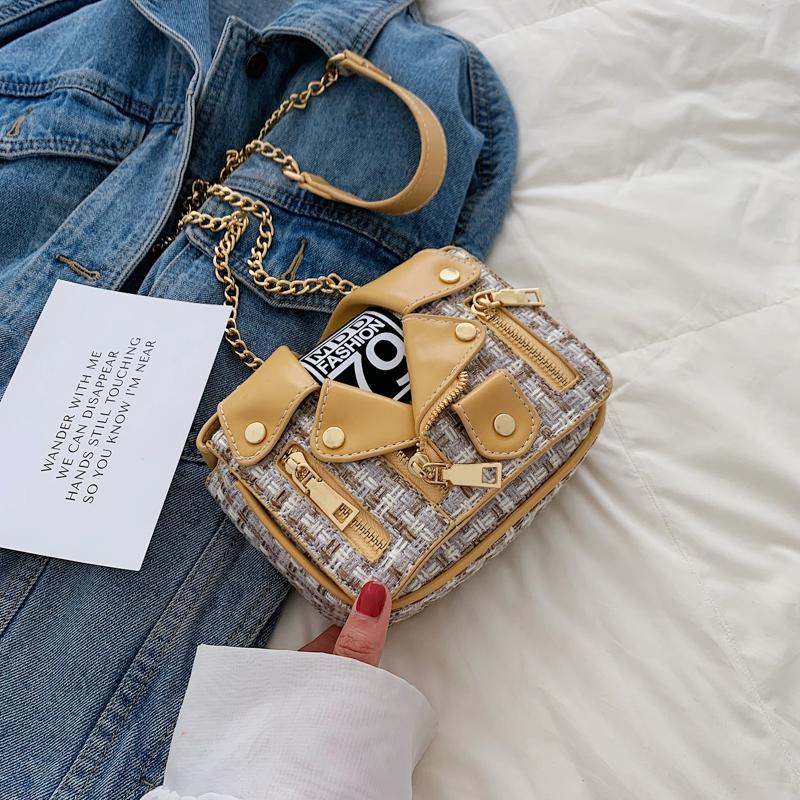JTF33509 IDR.105.000 MATERIAL CLOTH SIZE L18XH15XW6CM WEIGHT 400GR COLOR YELLOW