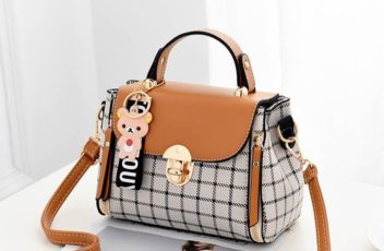 JTF387 IDR.68.000 MATERIAL CANVAS SIZE L20XH15XW11CM WEIGHT 600GR COLOR BROWN