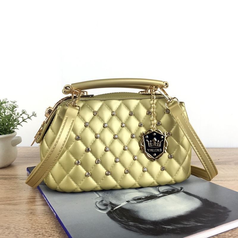 JTF4023 IDR.80.000 MATERIAL JELLY SIZE L21XH13XW11CM WEIGHT 750GR COLOR GOLD