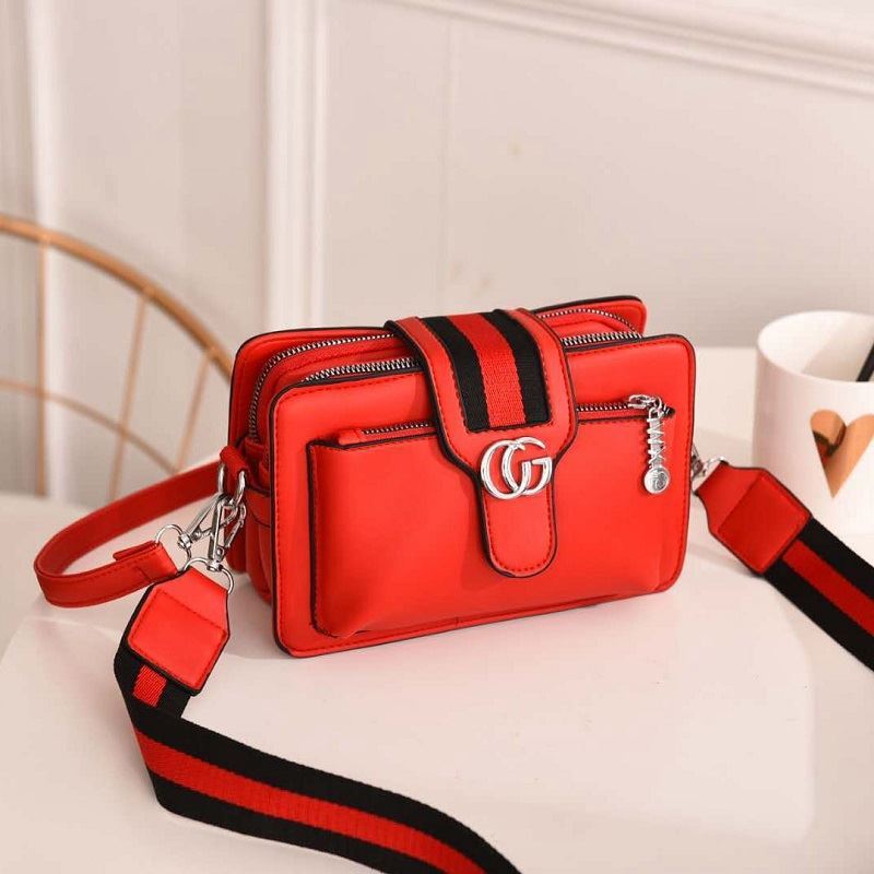 JTF6868 IDR.80.000 MATERIAL PU SIZE L21XH14XW7CM WEIGHT 650GR COLOR RED
