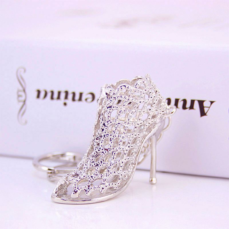 JTF792 IDR.25.000 MATERIAL METAL SIZE 5.6X4CM WEIGHT 40GR COLOR SILVERSHOES