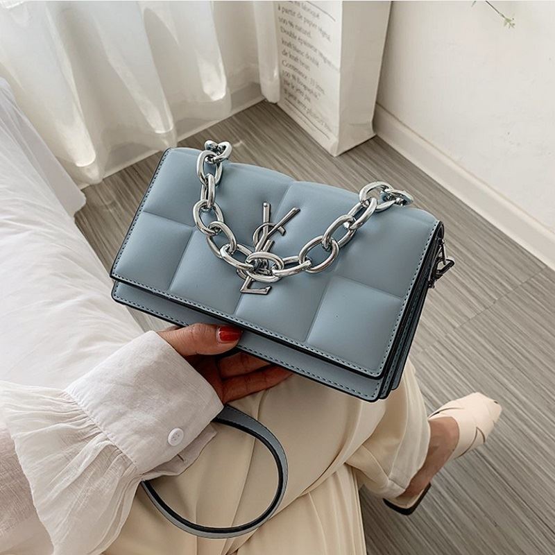 JTF8136 IDR.90.000 MATERIAL PU SIZE L20.5XH12XW8CM WEIGHT 550GR COLOR BLUE