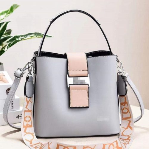JTF88073 IDR.80.000 MATERIAL PU SIZE L23XH21XW12CM WEIGHT 600GR COLOR GRAY